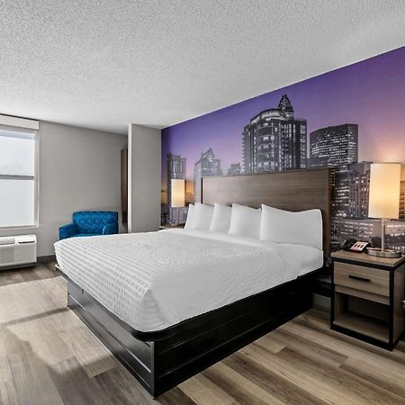 Hotel Clarion Pointe Archdale Esterno foto