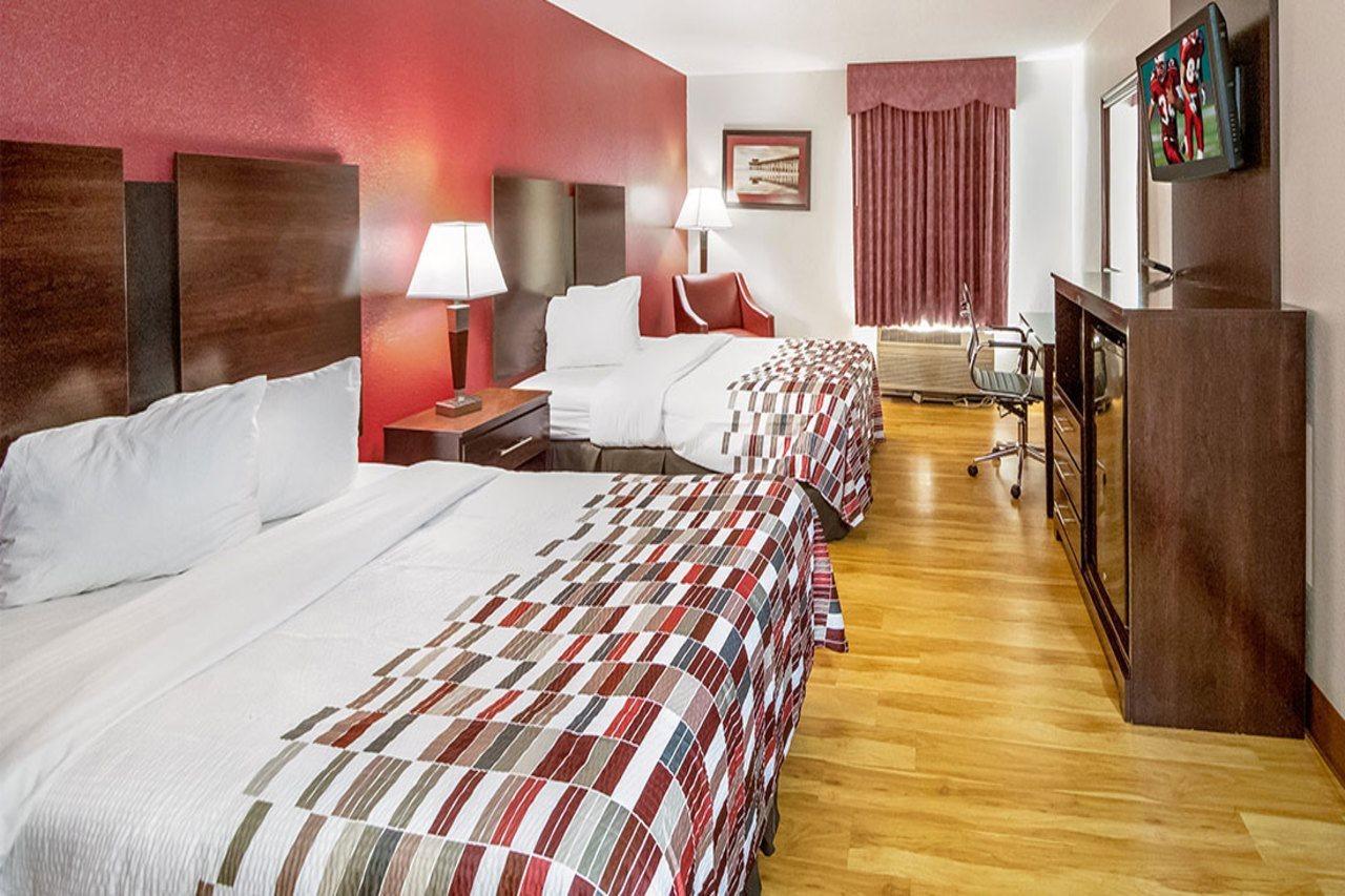 Hotel Clarion Pointe Archdale Esterno foto