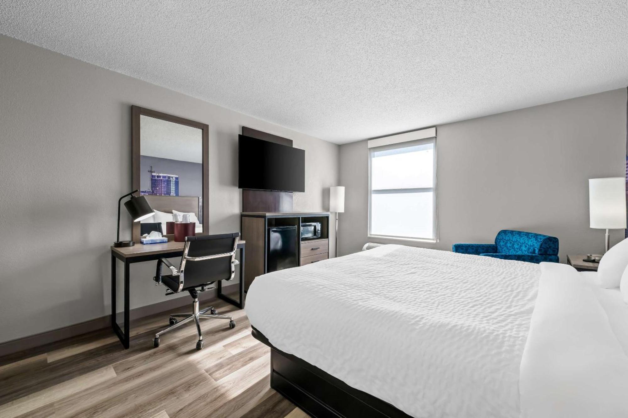 Hotel Clarion Pointe Archdale Esterno foto
