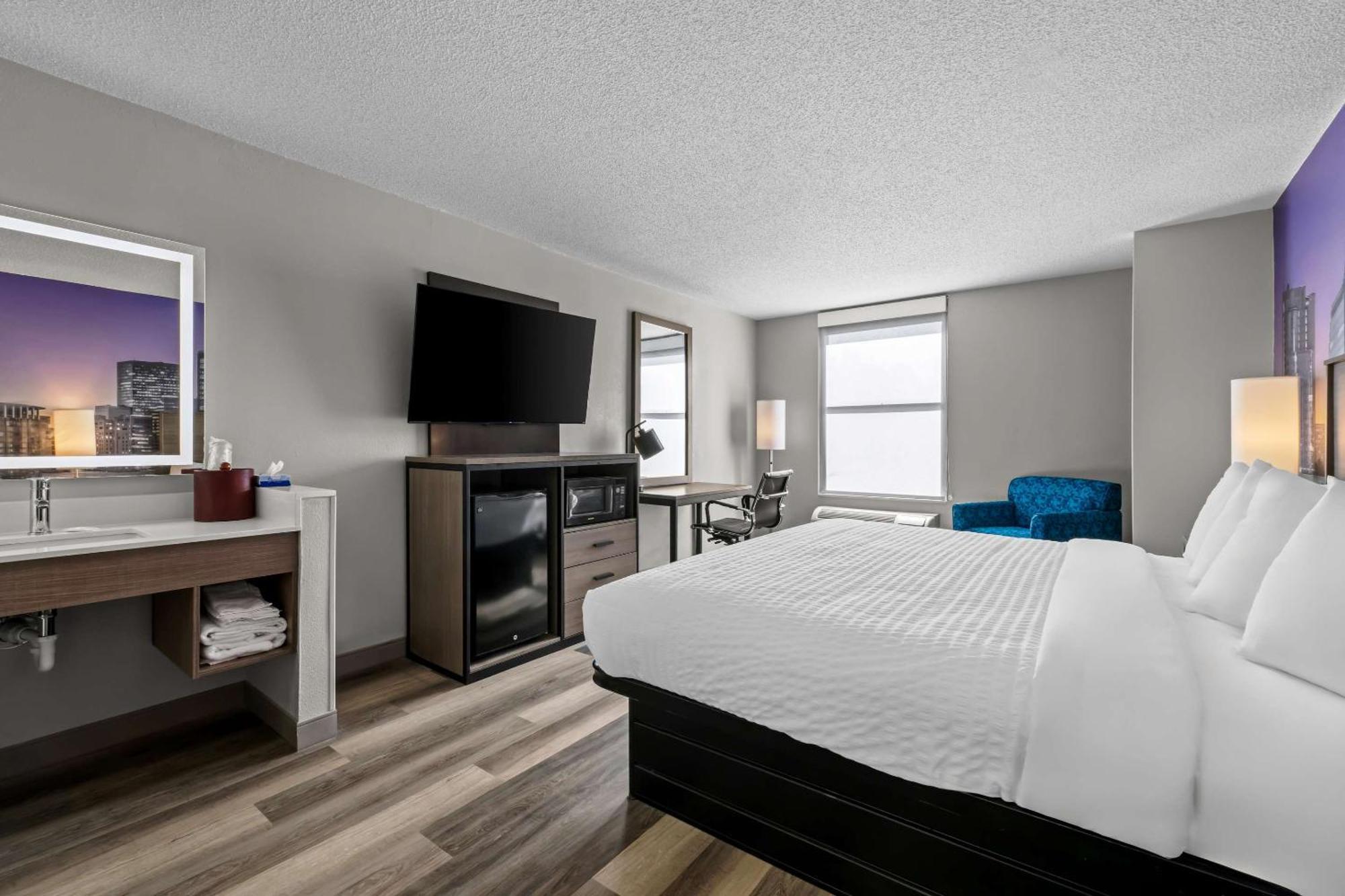 Hotel Clarion Pointe Archdale Esterno foto