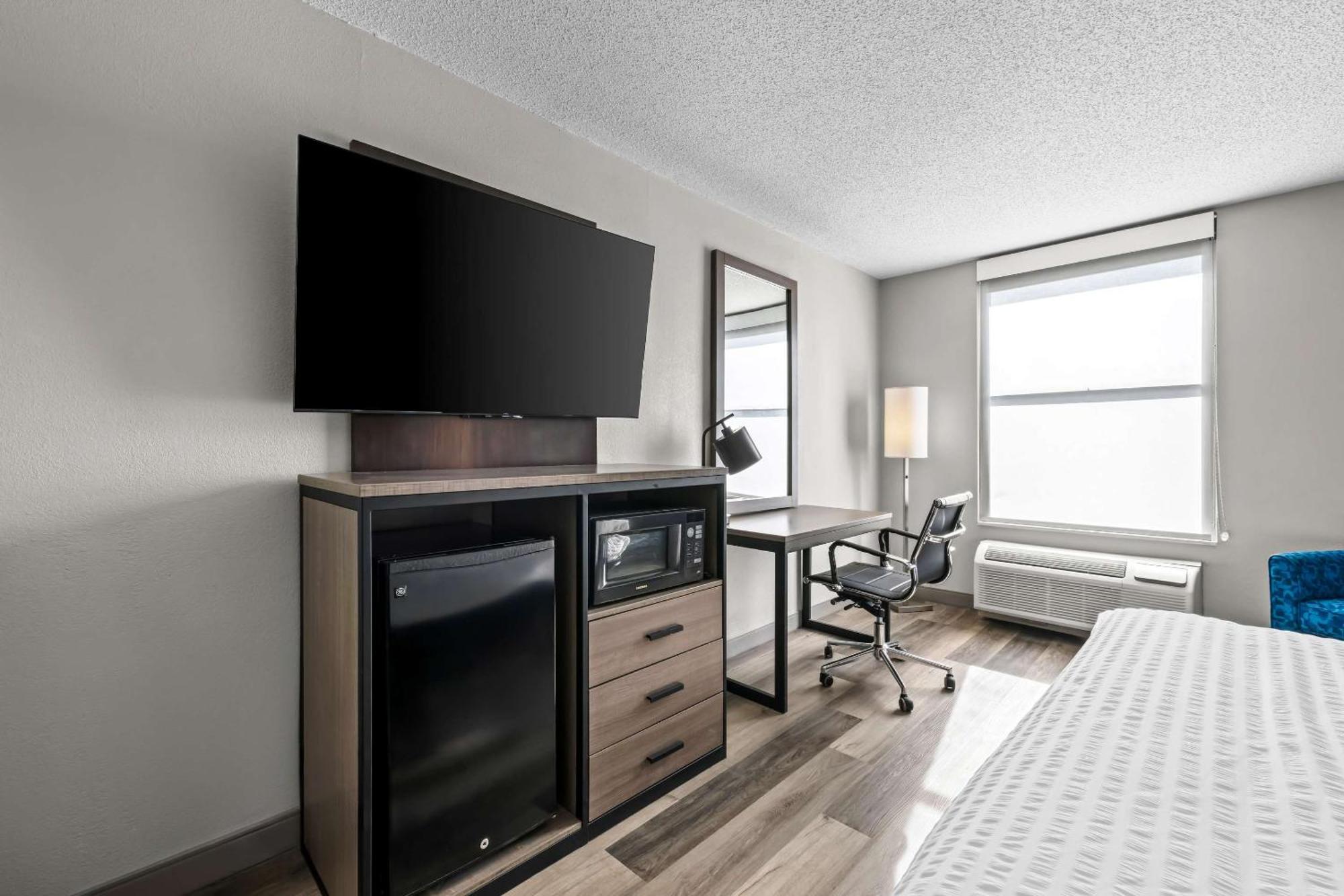 Hotel Clarion Pointe Archdale Esterno foto