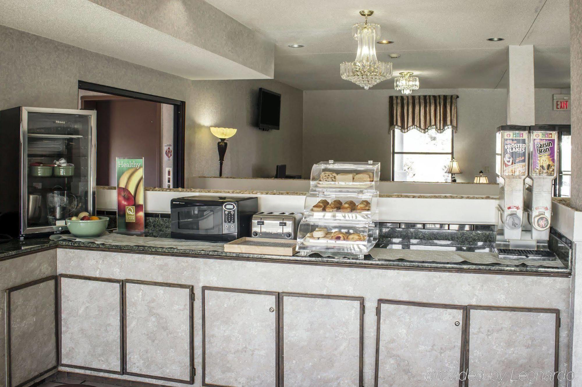 Hotel Clarion Pointe Archdale Esterno foto